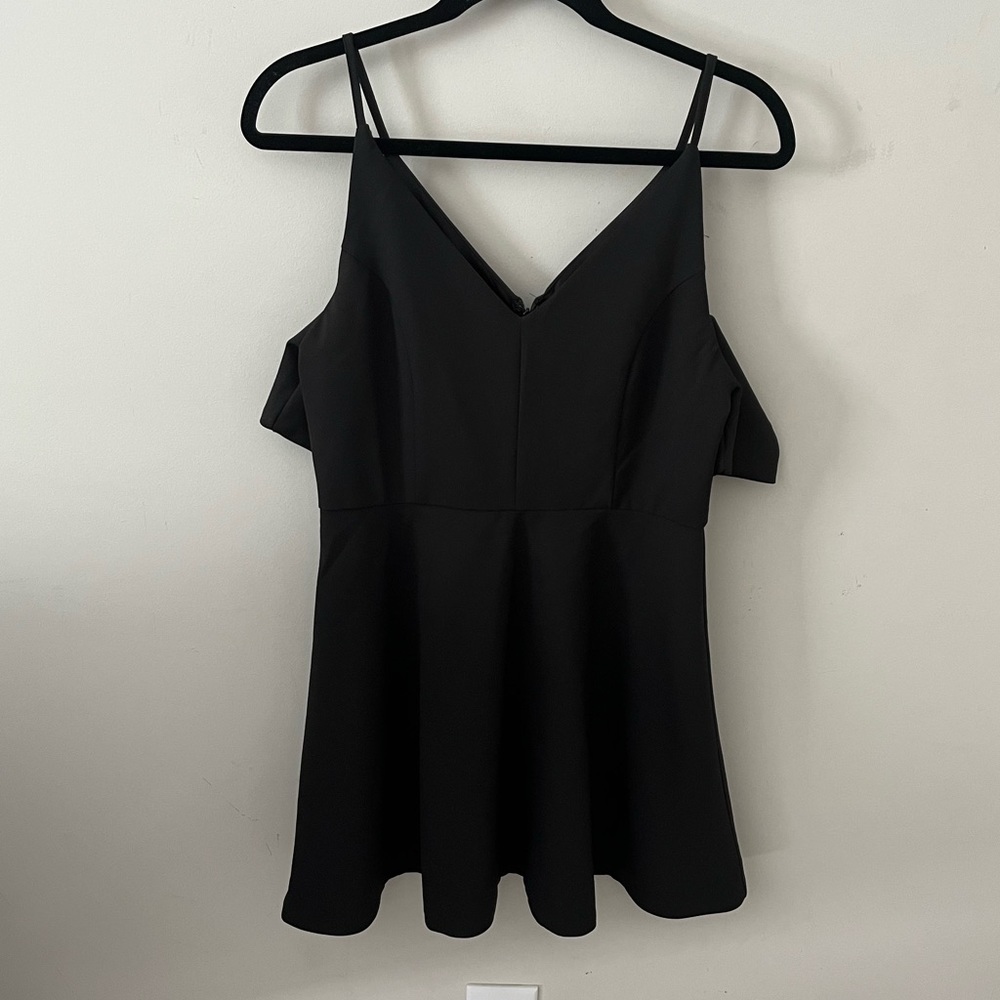 Lulus Off the Shoulders Skater Dress in Black Women's sz M - Picture 2 of 5